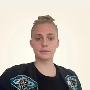 Porträtfoto von Sarah Linton